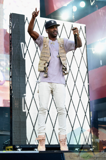 Big Sean performing at the 2015 Budweiser Made in America Festival at Benjamin Franklin Parkway on Sept. 6, 2015 in Philadelphia, PA. (Photo: Kevin Mazur/Getty)