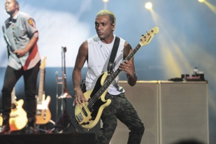 Tony Kanal of No Doubt performing at the 2015 Kaaboo Del Mar Festival at the Del Mar Fairgrounds on Sept. 18, 2015 in Del Mar, CA. (Photo: Christopher Victorio/WireImage)