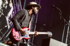 Gary Clark Jr performing at the Made In America Festival at the Benjamin Franklin Parkway in Philadelphia, Pennsylvania on September 4, 2016. (Photo: Saidy Lopez/Aesthetic Magazine)