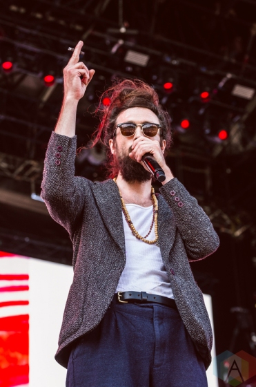 Edward Sharpe And The Magnetic Zeros performing at the Made In America Festival at the Benjamin Franklin Parkway in Philadelphia, Pennsylvania on September 4, 2016. (Photo: Saidy Lopez/Aesthetic Magazine)