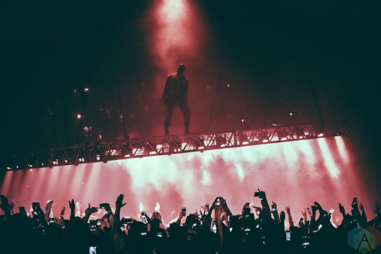 Kanye West performs at The Forum in Inglewood, California on October 26, 2016. (Photo: Andrew Gomez/Aesthetic Magazine)