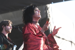 CHICAGO, IL - SEPT. 14 - The Struts performs at Riot Fest in Chicago on September 14, 2019. (Photo: Katie Kuropas/Aesthetic Magazine)