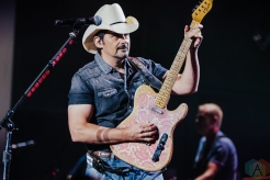 NOBLESVILLE, Ind. - Jul. 31: Brad Paisley performs at the Ruoff Music Center in Noblesville, Ind. on July 31, 2021. (Photo: Jessica Branstetter/Aesthetic Magazine)