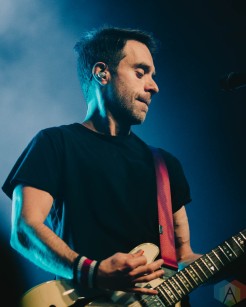 CLEVELAND, OH. – May 11: Simple Plan performs at House of Blues Cleveland in Cleveland, Ohio on May 11, 2022. (Photo: Annie Schutz for Aesthetic Magazine)