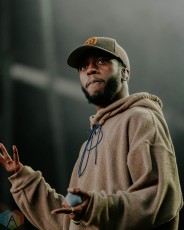 LOUISVILLE, KY. – 6lack performs at Forecastle Festival in Louisville, Kentucky on May 28, 2022. (Photo: Annie Schutz for Aesthetic Magazine)