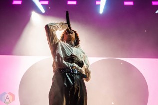 LOS ANGELES, CA.- Oct. 06: Bring Me The Horizon performs at Kia Forum in Los Angeles, California on October 06, 2022. (Photo: Kelli Binnings for Aesthetic Magazine)