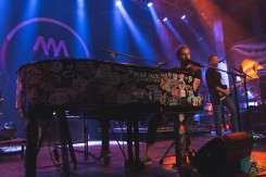 CHICAGO, IL - Nov. 11: Andrew McMahon in the Wilderness performs at House of Blues Chicago in Chicago, IL. on November 11, 2022. (Photo: Katie Kuropas for Aesthetic Magazine)