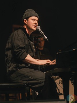 TORONTO, ON. - Nov. 18 - Noah Reid performs at the Danforth Music Hall in Toronto, Ontario on November 18, 2022. (Photo: Mike Highfield for Aesthetic Magazine)